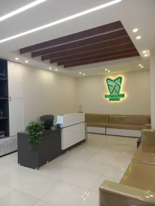 مطب دکتر فائزه استاجی ،دندانپزشکی در سبزوار است؛ جایی که یکی از بهترین دندانپزکشی سبزوار در حال ارائه خدماتی مانند دندانپزشکی اطفال سبزوار ، مشاوره تخصصی، ثبت نوبت و خدمات دنداپزششکی اقساطی سبزوار می‌باشد. فضای آرام، تمیز و استاندارد این مرکز نشان‌دهنده تعهد مجموعه به ارائه خدمات با کیفیت در دسته‌های دکتر دندانپزشک در سبزوار، درمان کودکان، خدمات اقساطی و مراقبت‌های عمومی و تخصصی دهان و دندان است و برای بیمارانی که به دنبال شماره دندانپزشکی سبزوار یا دندانپزشکی خوب سبزوار ، نوبت دندانپزشکی سبزوار هستند، گزینه‌ای مناسب محسوب می‌شود.